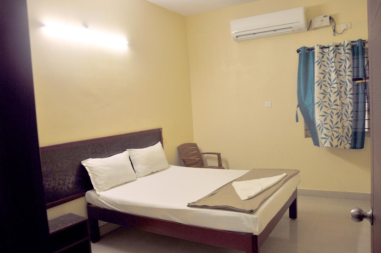 Ksr Grands Hotel Тирупати Екстериор снимка